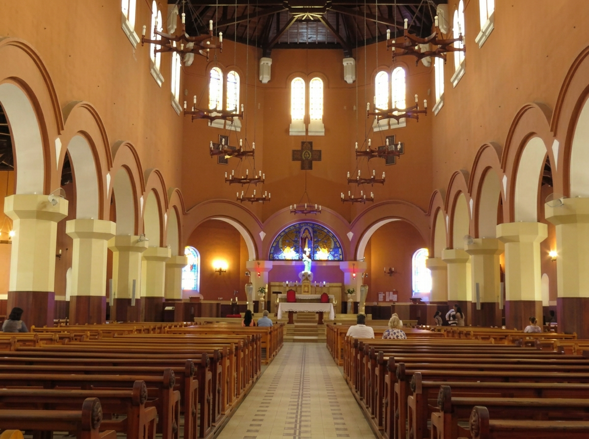 Basílica de Nossa Senhora da Saúde (interno) —